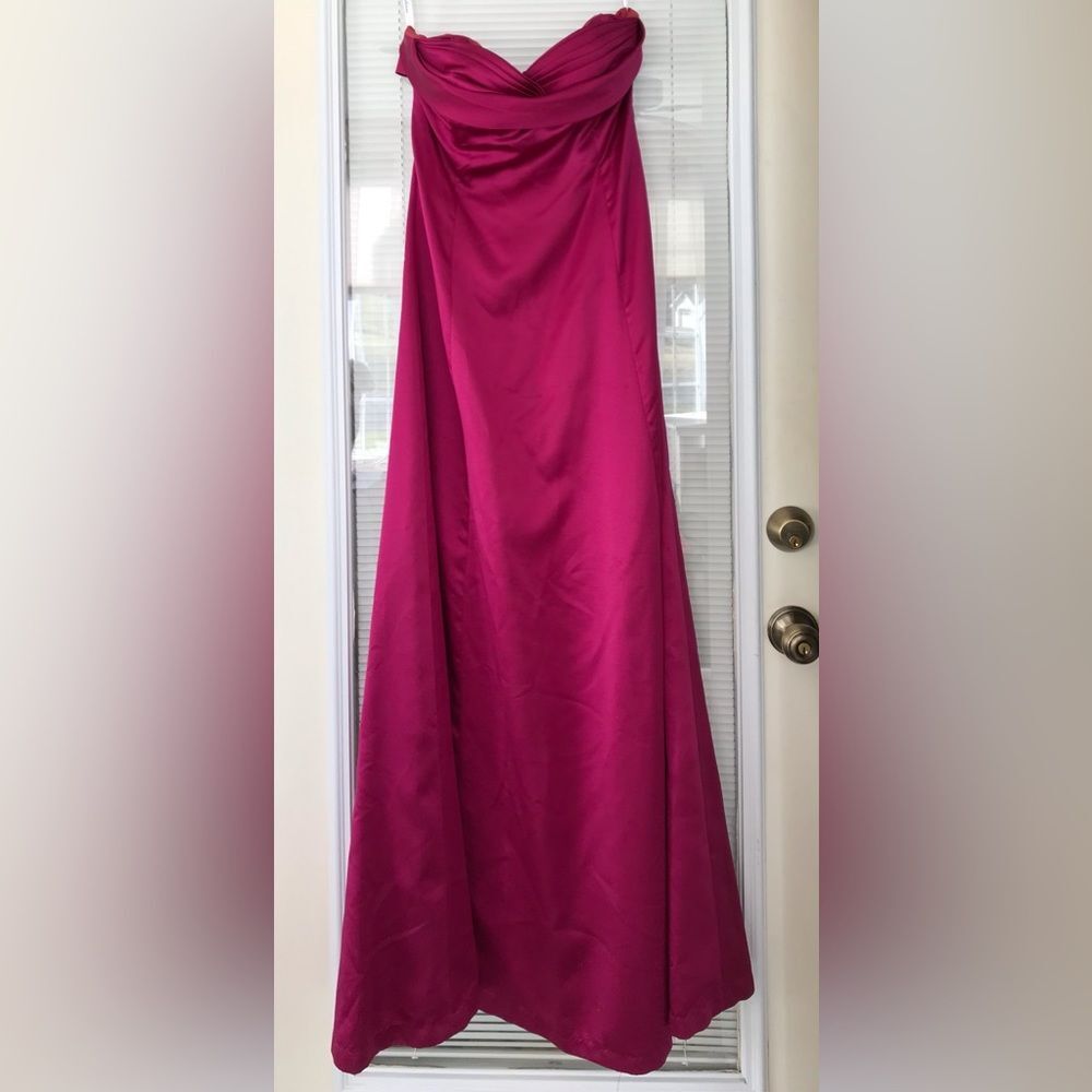 Shoshanna Strapless Fuchsia/Magenta Evening Gown